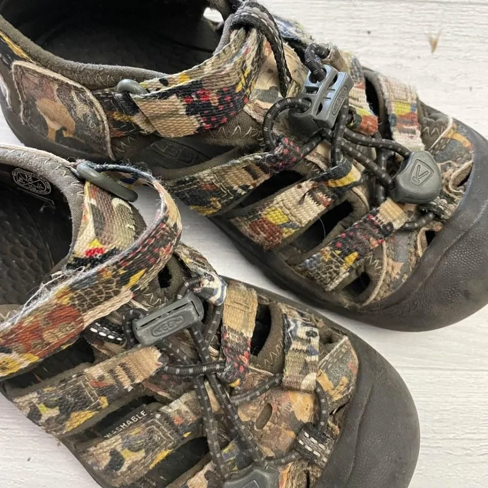 Kids Camo Keen Sandals‎ Size 12